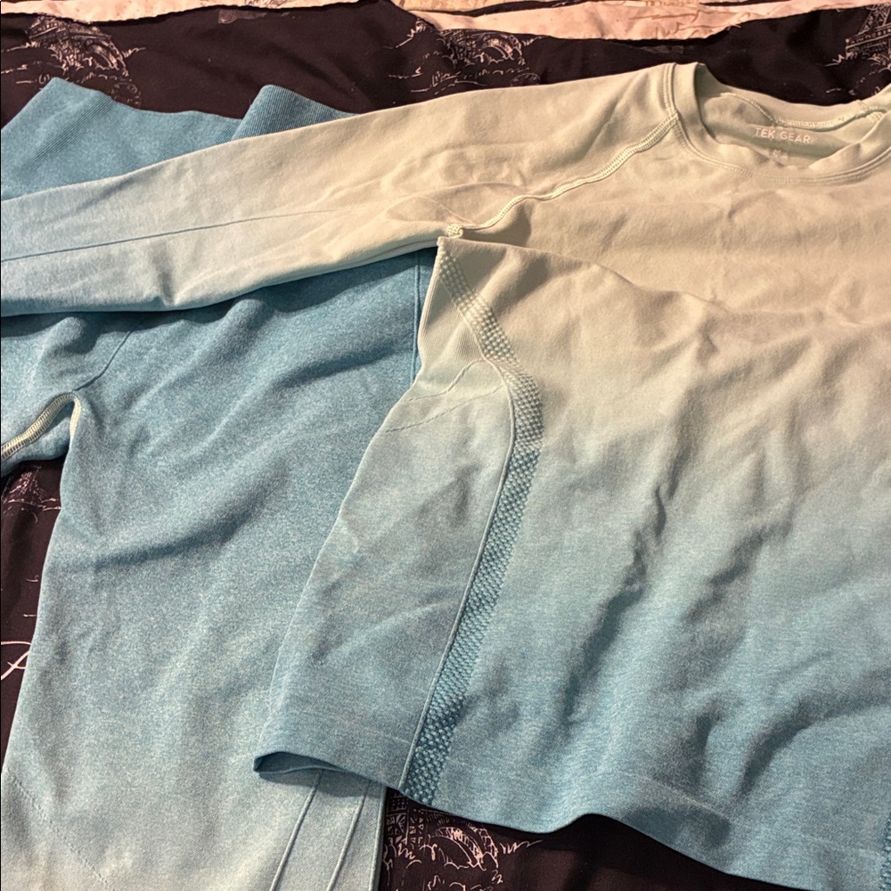 Ombre Light Blue/Green Active Set - Long Sleeve Top & Leggings.